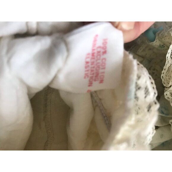 Vintage 1960's "Her Majesty" Girl's Granny Hat And Matching Slippers Size Large - Picture 10 of 10